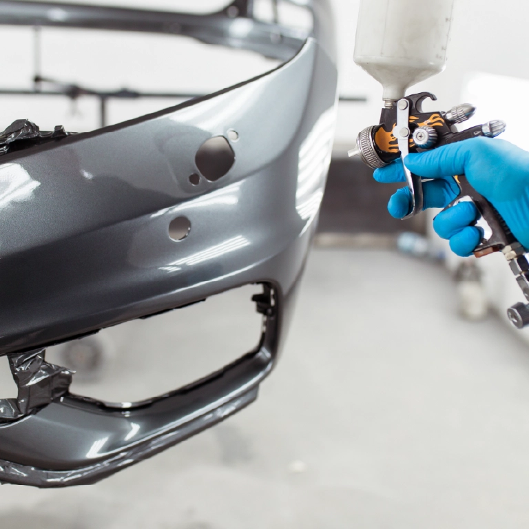 Malowanie zderzaka samochodowego