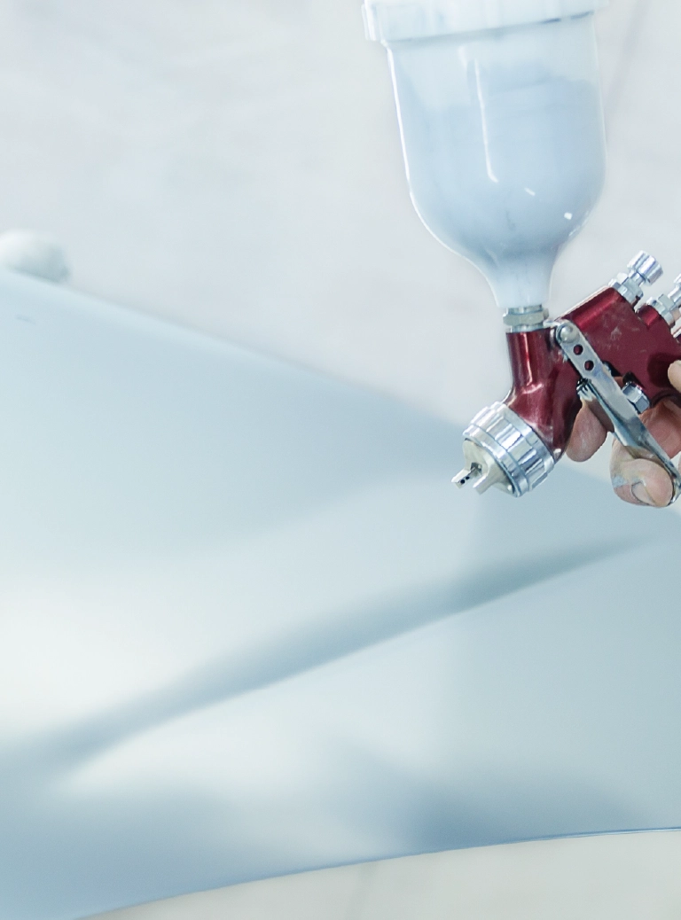 Malowanie plastikowego elementu